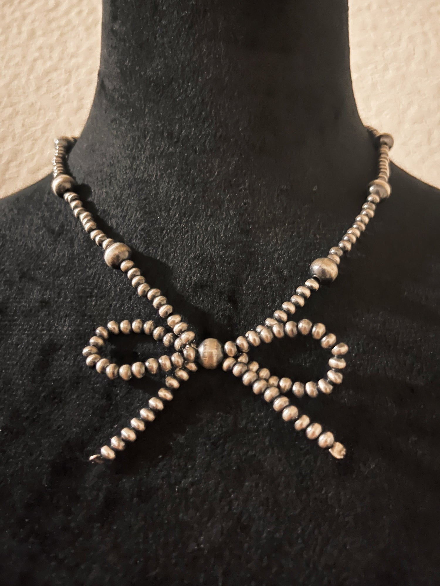 Navajo Pearl Bow Necklace - Cluff CO LLC